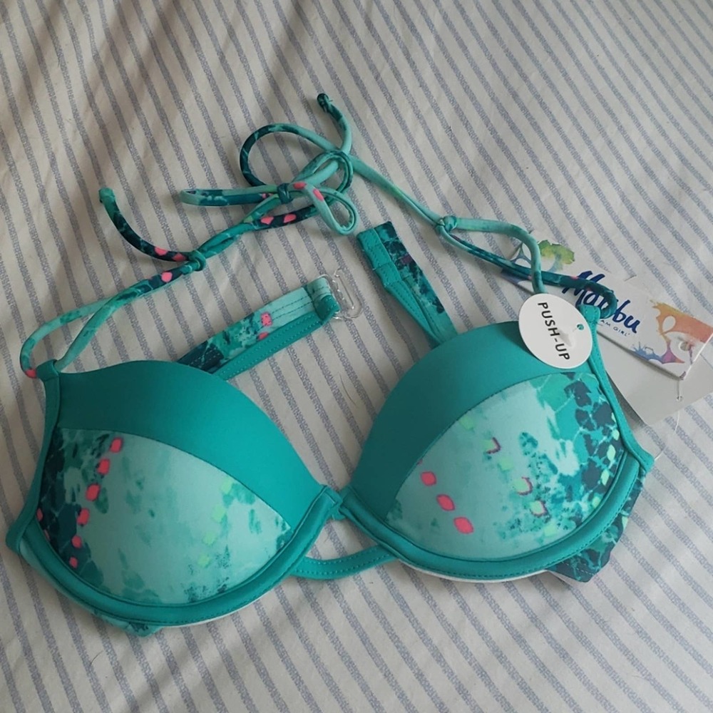 NWT push up bikini top